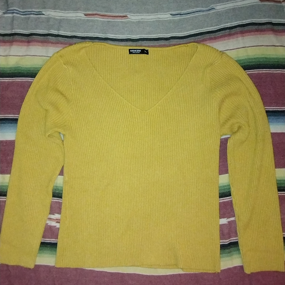 Long sleeve sweater